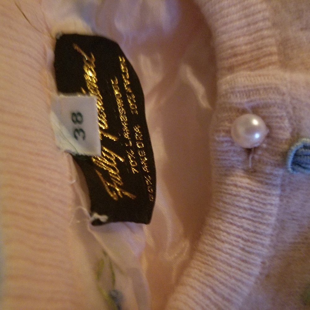 Hand crafted wool knit - Picture 4 of 14